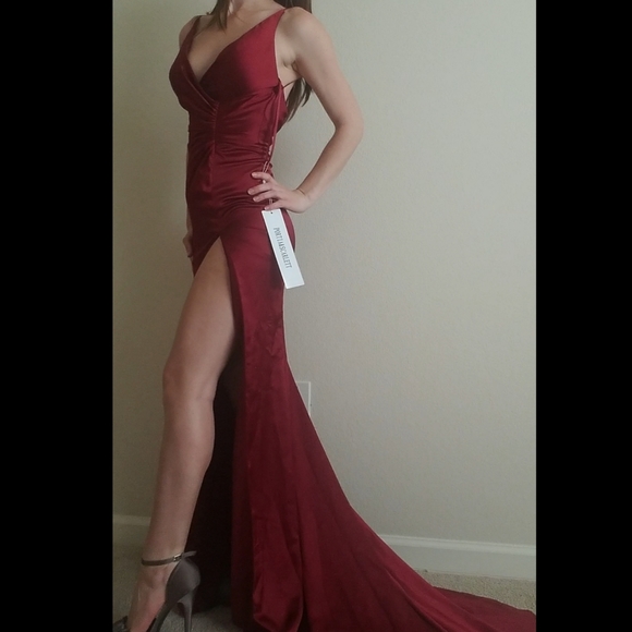 portia & Scarlett Dresses & Skirts - ***SOLD OUT***Red formal dress sz 0